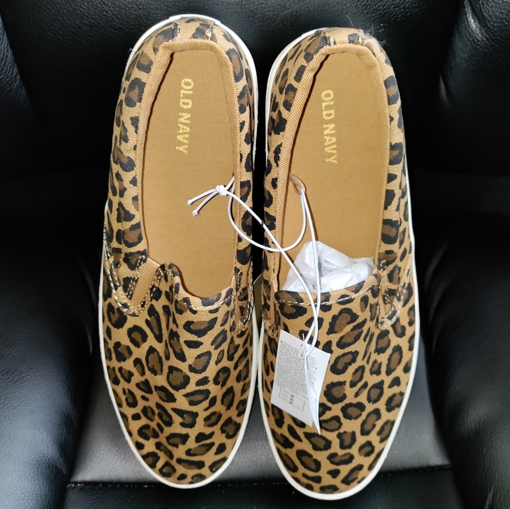 Old Navy leopard slip on sneakers